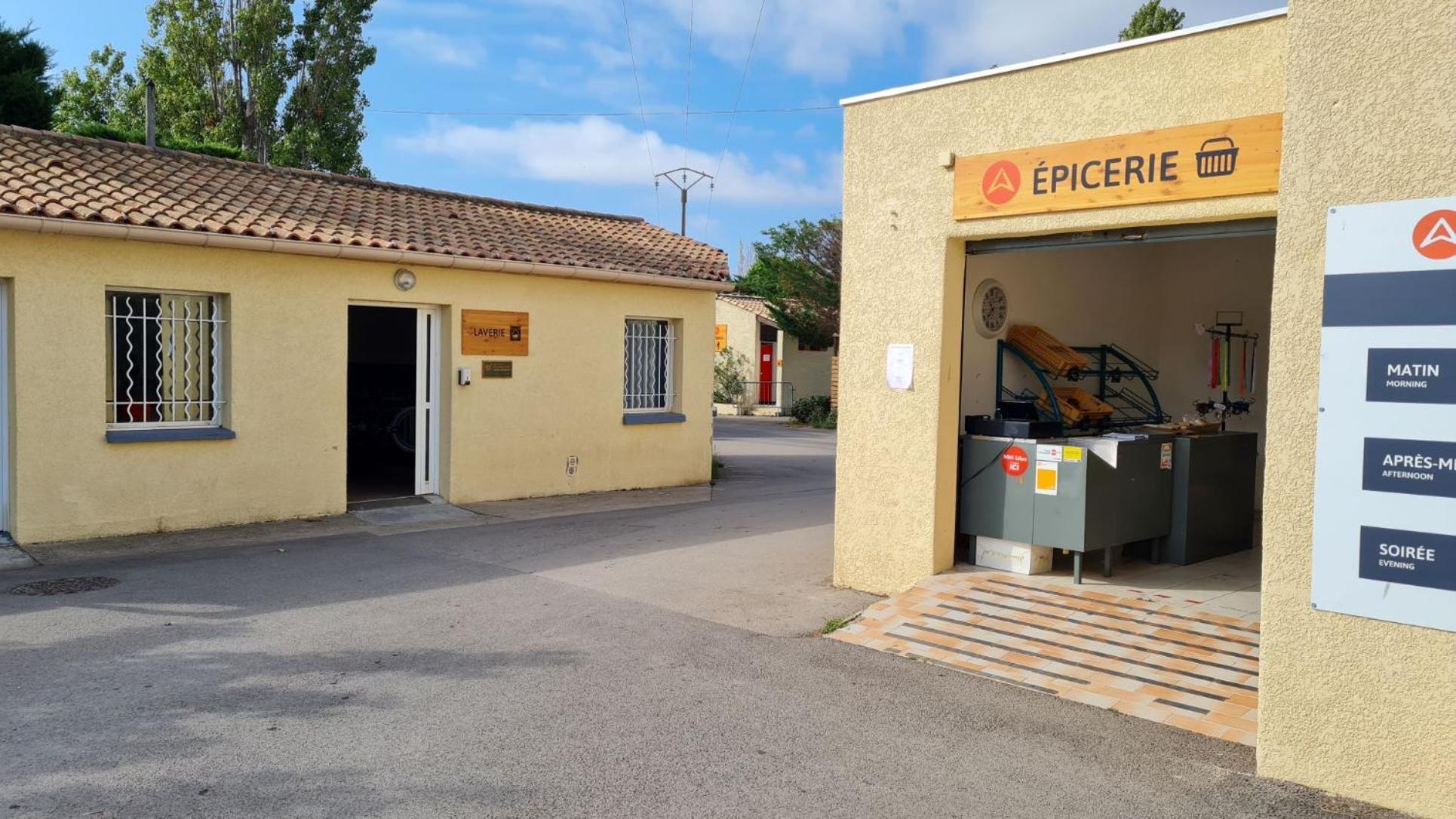 Mobilhome Au Camping Les Salins De La Gardiole Ex Camping Europe Vic-la-Gardiole Zewnętrze zdjęcie