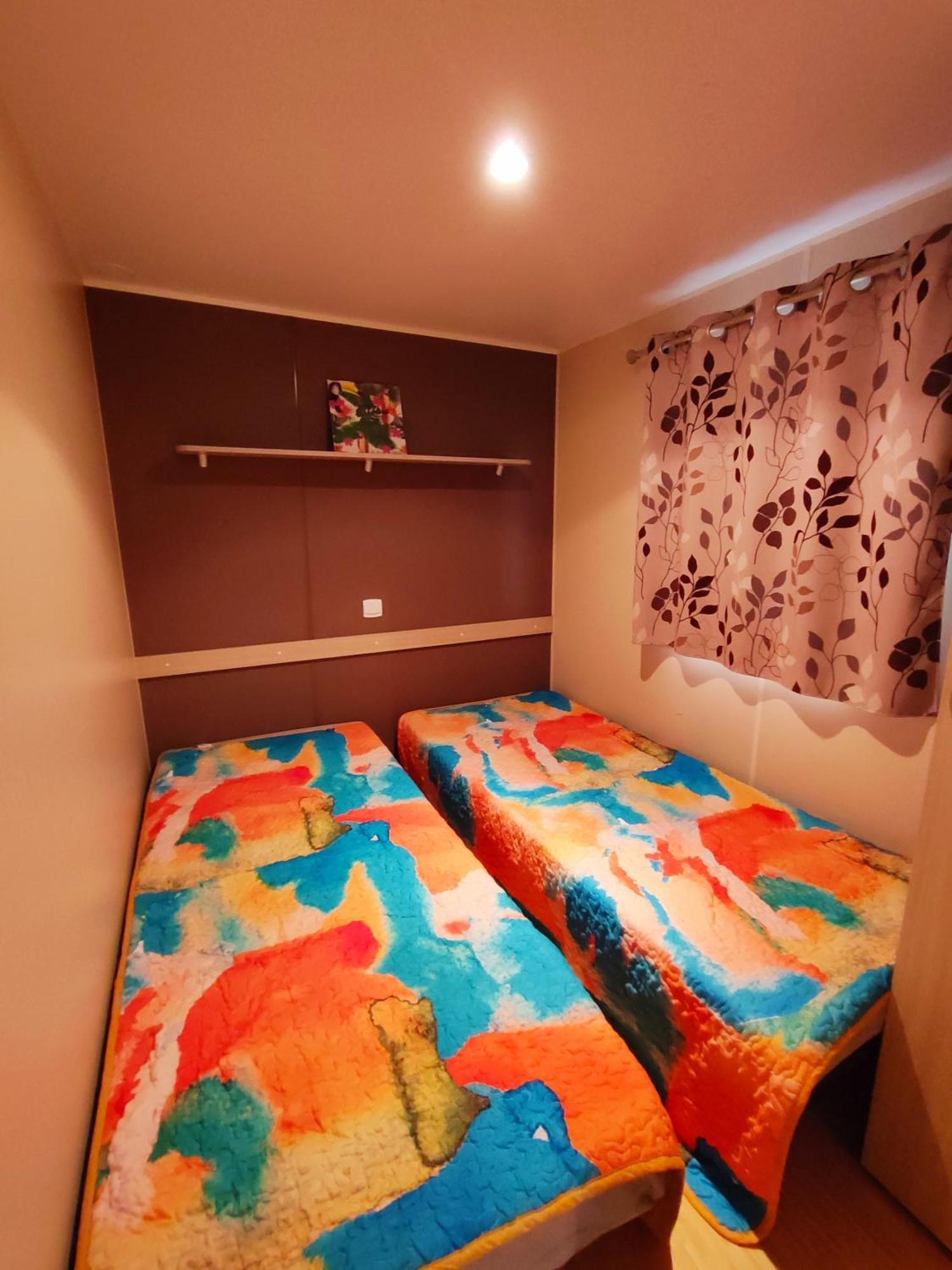 Mobilhome Au Camping Les Salins De La Gardiole Ex Camping Europe Vic-la-Gardiole Zewnętrze zdjęcie
