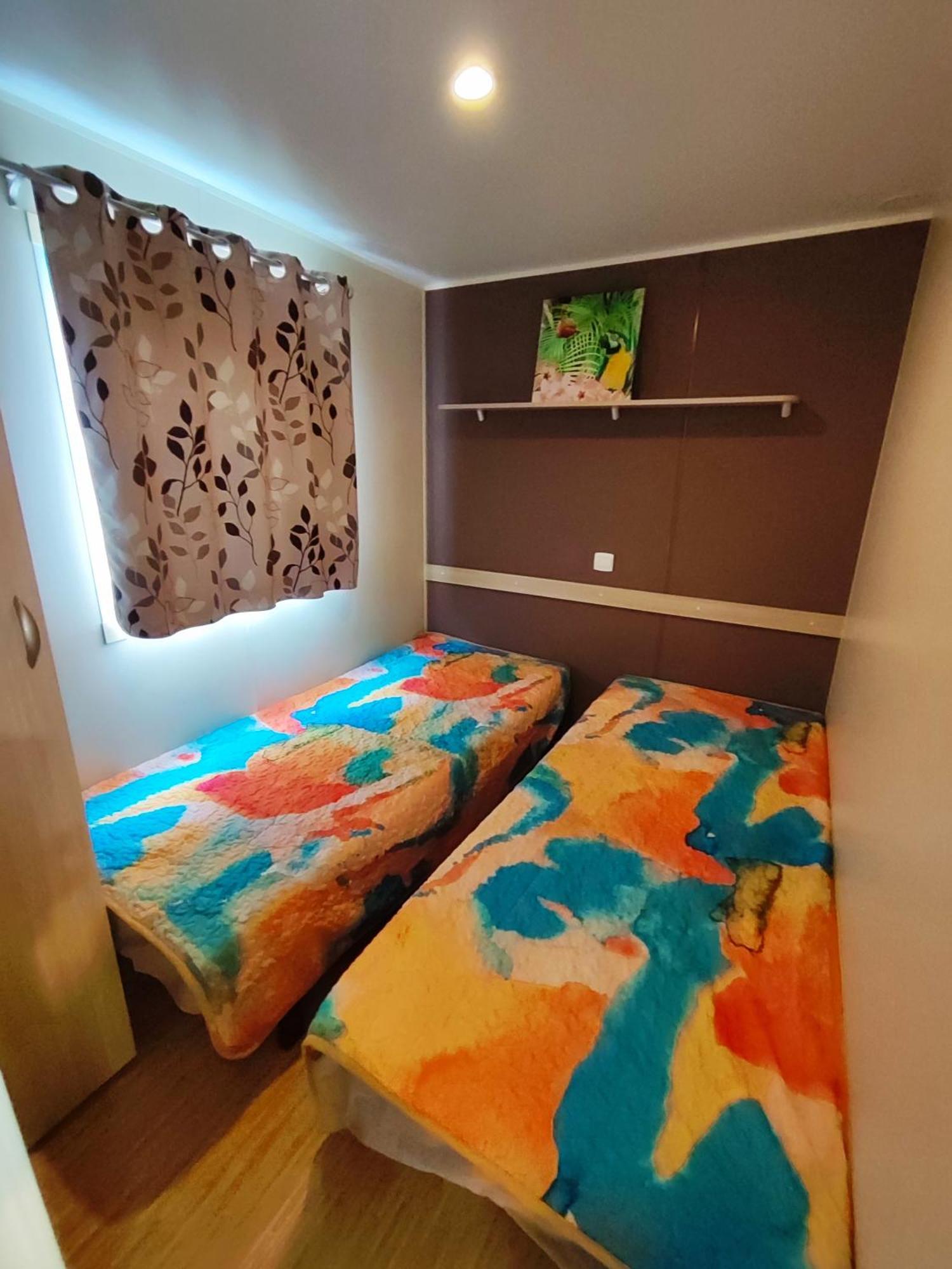 Mobilhome Au Camping Les Salins De La Gardiole Ex Camping Europe Vic-la-Gardiole Zewnętrze zdjęcie