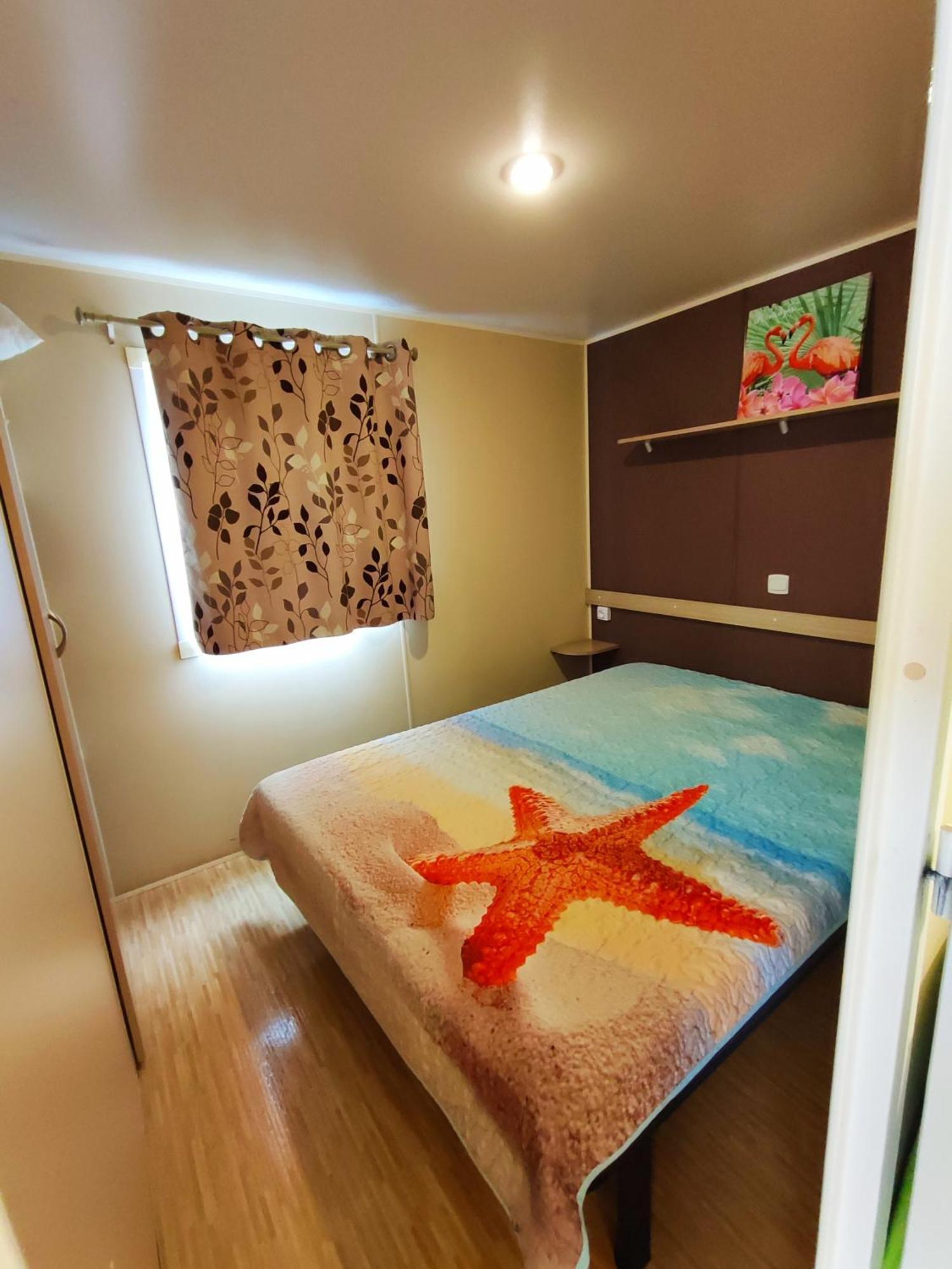 Mobilhome Au Camping Les Salins De La Gardiole Ex Camping Europe Vic-la-Gardiole Zewnętrze zdjęcie