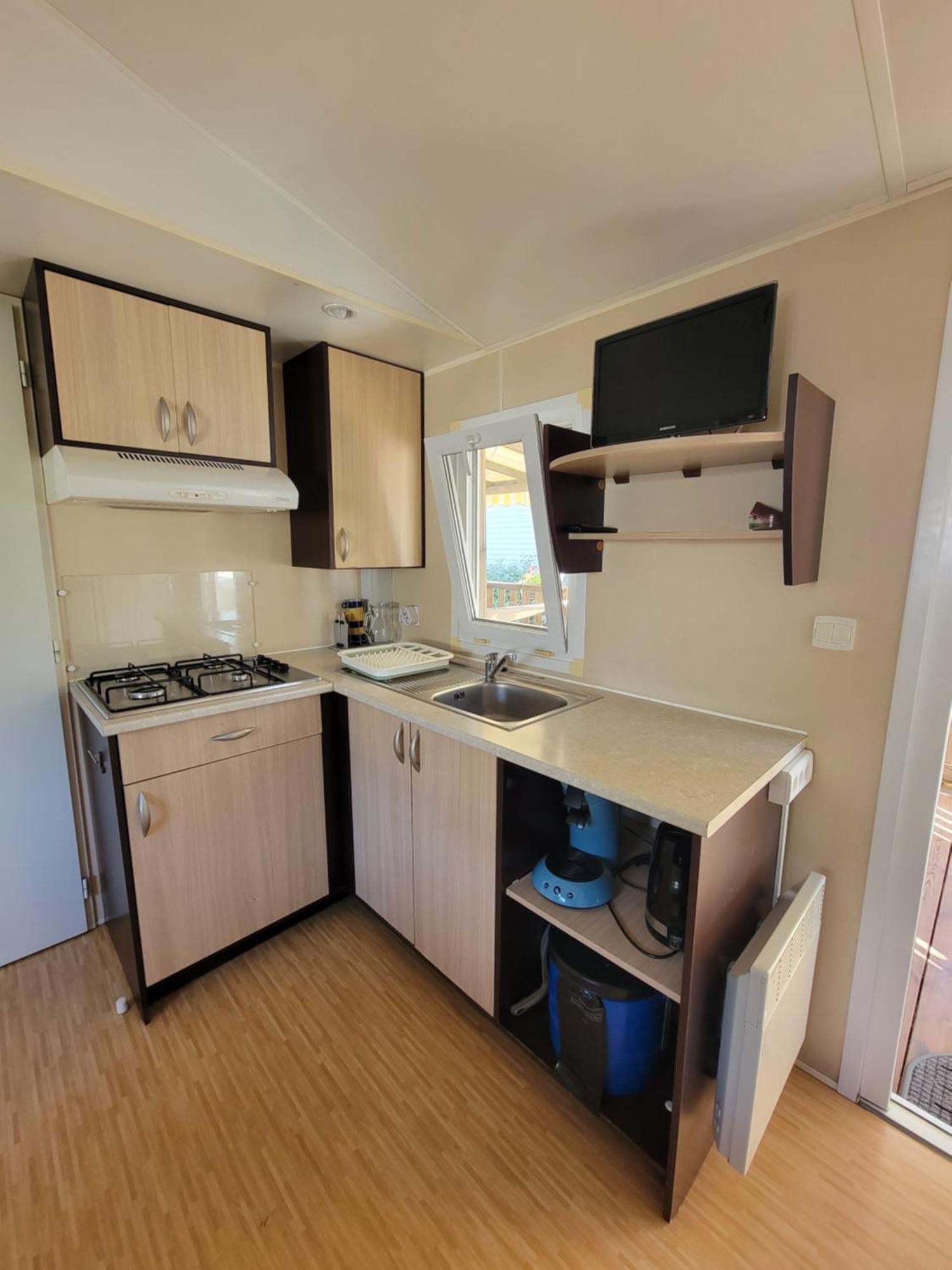 Mobilhome Au Camping Les Salins De La Gardiole Ex Camping Europe Vic-la-Gardiole Zewnętrze zdjęcie