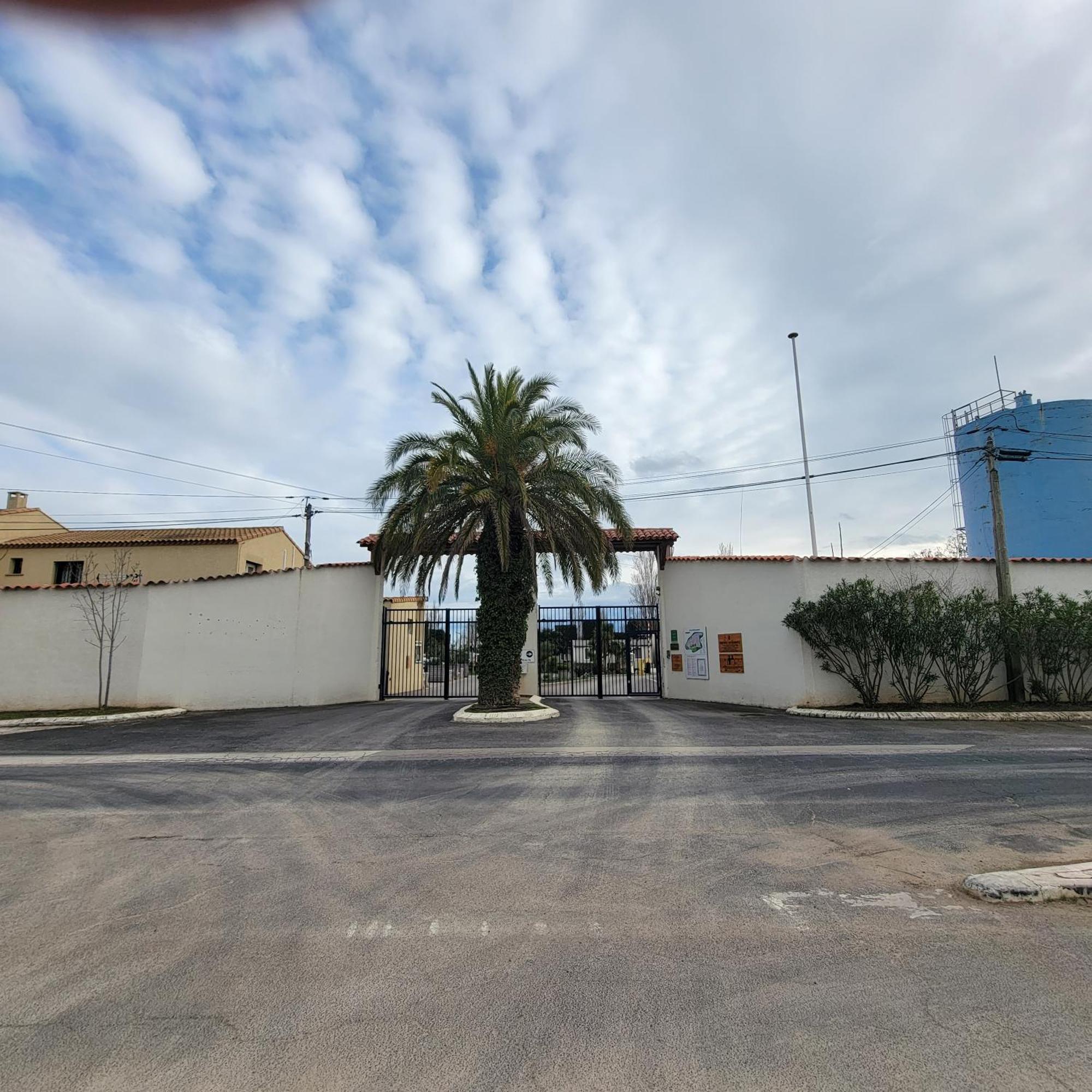 Mobilhome Au Camping Les Salins De La Gardiole Ex Camping Europe Vic-la-Gardiole Zewnętrze zdjęcie